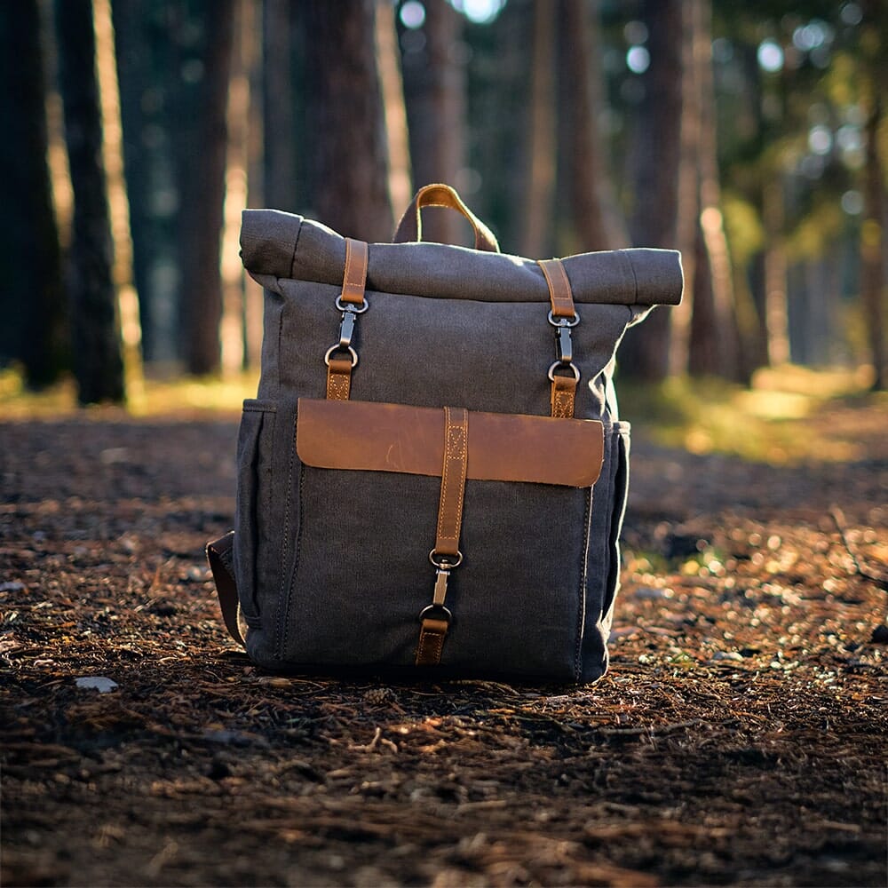 Retro Canvas Rucksack | LETHBRIDGE